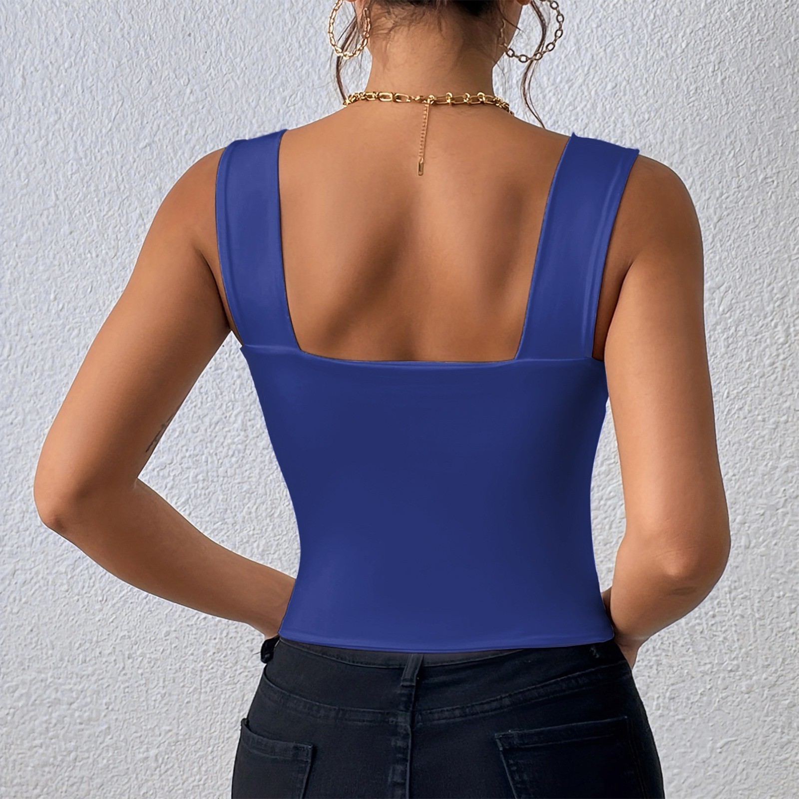 thumbnail image 4 of Camiseta sin mangas ajustada con tirantes anchos para mujer: camiseta sexy sin mangas de punto, mezcla de poliéster para el verano, 4 of 4